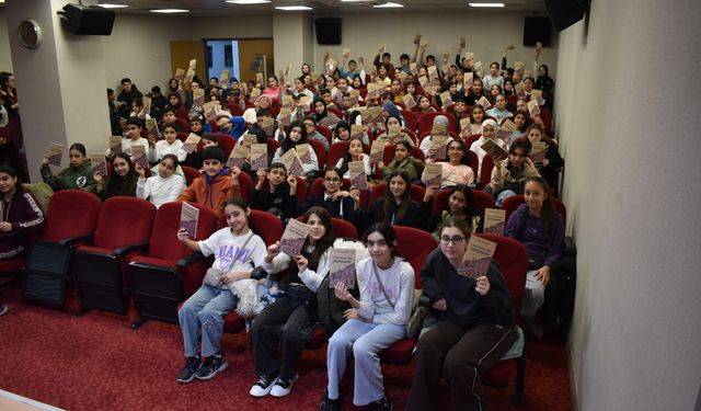 “Biz Köksüz Bir Millet Değiliz! Bir Tarih Mirasımız Var!”