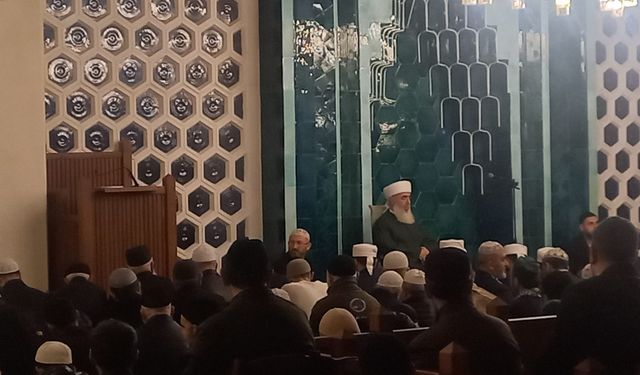 Menzil Cemaati Tövbe Seansı İçin Cami Cemaatini Camiye Almadı mı ?