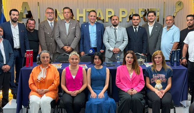 Anahtar Parti İl Başkanı Vural Zeytinburnu'nda