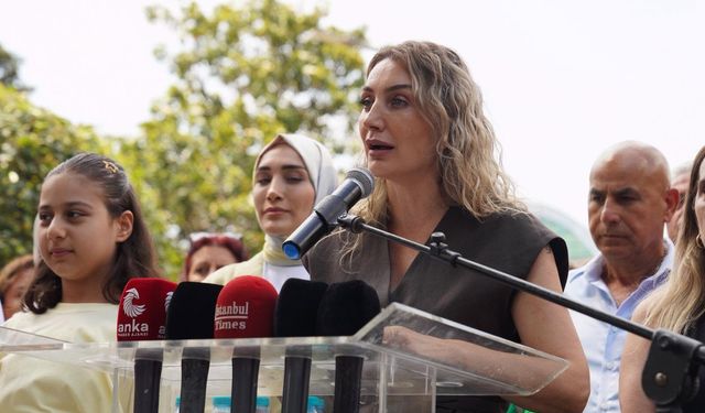 İBB Tutuklu Yakınları Mahkemenin Yargılama Gün Değişikliğine İsyan Etti