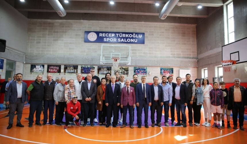 Recep Türkoğlu Spor Salonu açıldı