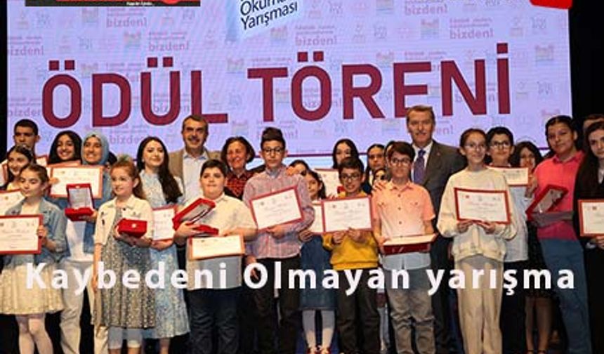 Milli Eğitim Bakanı Tekin Kaybedeni Olmayan Yarışma İçin Zeytinburnu'nda Ödül Verdi