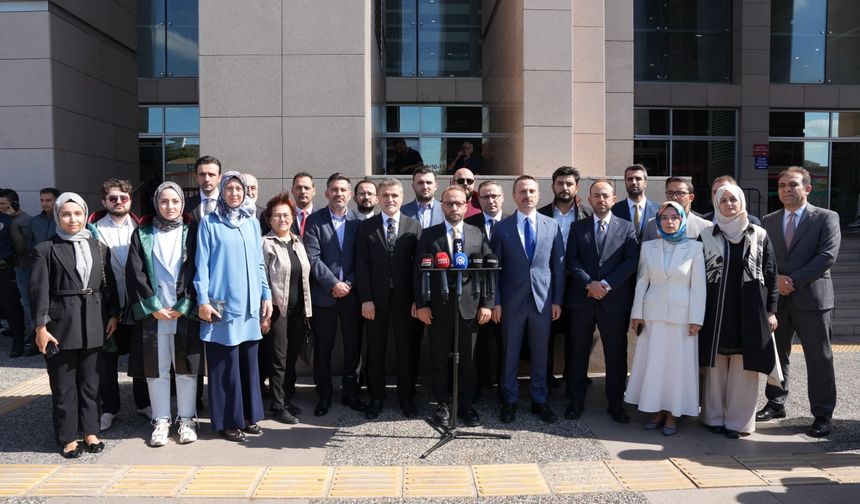 Ak Parti İstanbul İl Başkan Yardımcıları Özgür Özel'e Suç Duyurusunda Bulundu