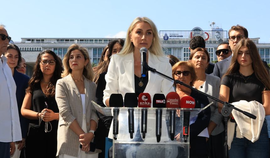 Ekrem Başkan'ın Kızı Beren İlk Kez Babasız Doğum Günü Kutladı