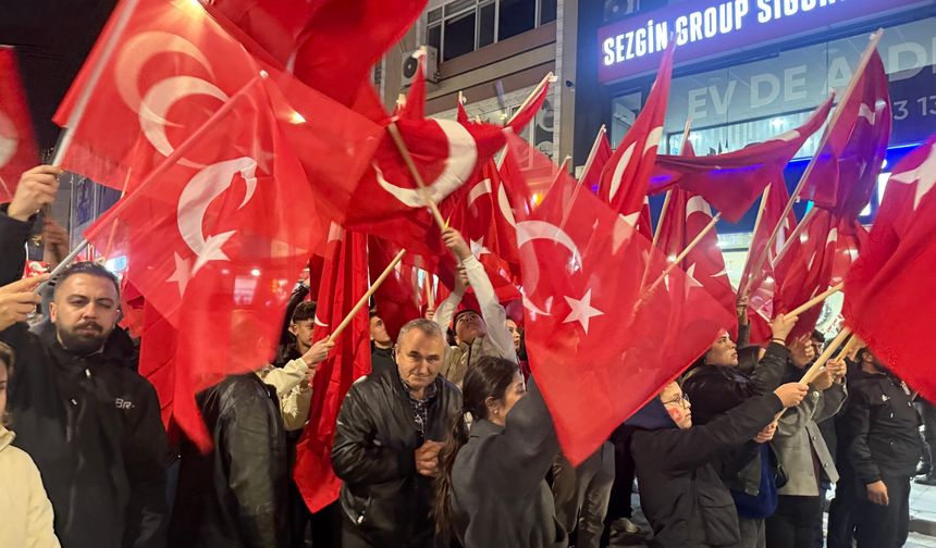 CHP Zeytinburnu İlçe Başkanlığından Görkemli 29 Ekim Yürüyüşü