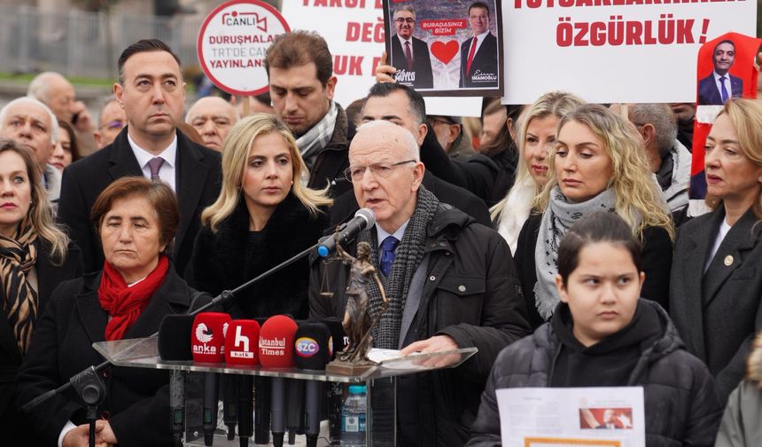 İBB Tutuklu Yakınlarının Basın Açıklamasına Duayen Hukukçu Prof. Kaboğlu Katıldı,Ne Dedi ?