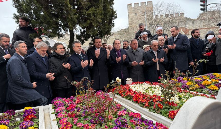 SP.Ve YRP. Erbakan'ın Vefatının 15.Yılında Kabri Başında İlk Birliği Sağladı Sırada Ne Var ?