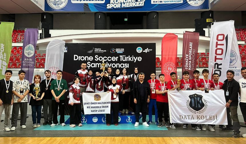 Drone Soccer Şamiyonu İmam Hatip Okulundan Çıktı