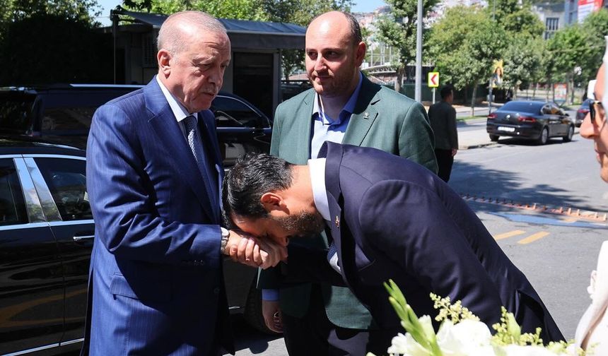 Cumhurbaşkanı Erdoğan’a İstanbul İl Başkanı Özdemir Ve Yönetiminde Büyük Saygı