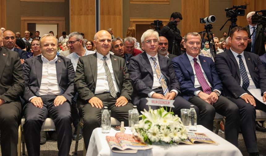 MHP Zeytinburnu İlçe Teşkilatı Görkemli Bir Kongre Yaptı