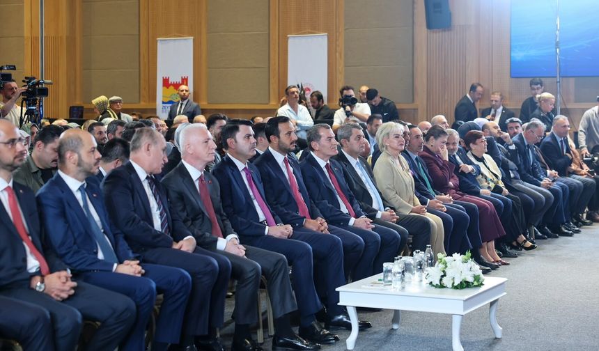 Davul Ve Zurna İle Yıkıldı, Halaylar Ve Dualarla Teslim Edildi