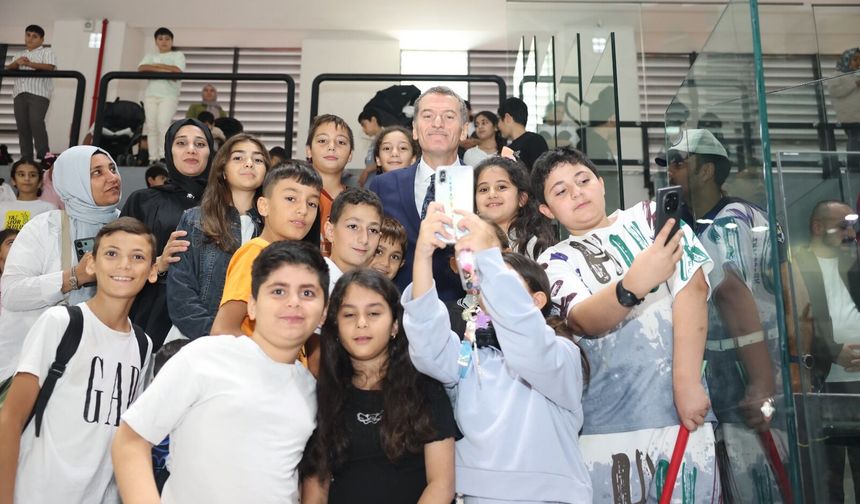 Zeytinburnu’nda 4 Bin 27 Çocuk Yazı Sporla Geçirdi