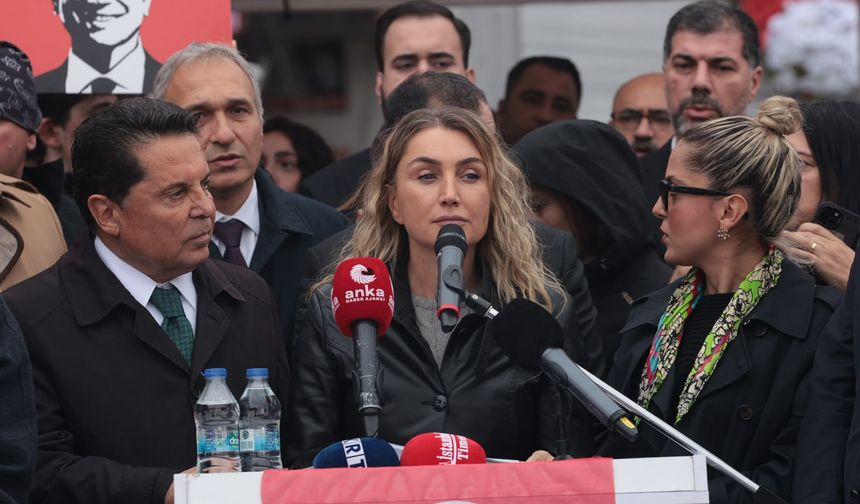 İBB Tutuklu Yakınlarının 50.Basın Açıklamasında Prof. Özer'in Konuşması Damga Vurdu  (VİDEOLU)