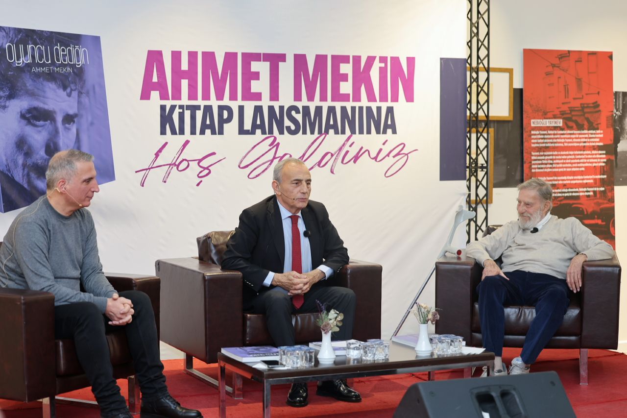 Ahmet Mekin, Çocukluğunun Ve Gençliğini Geçirdiği Küçükçekmece’de